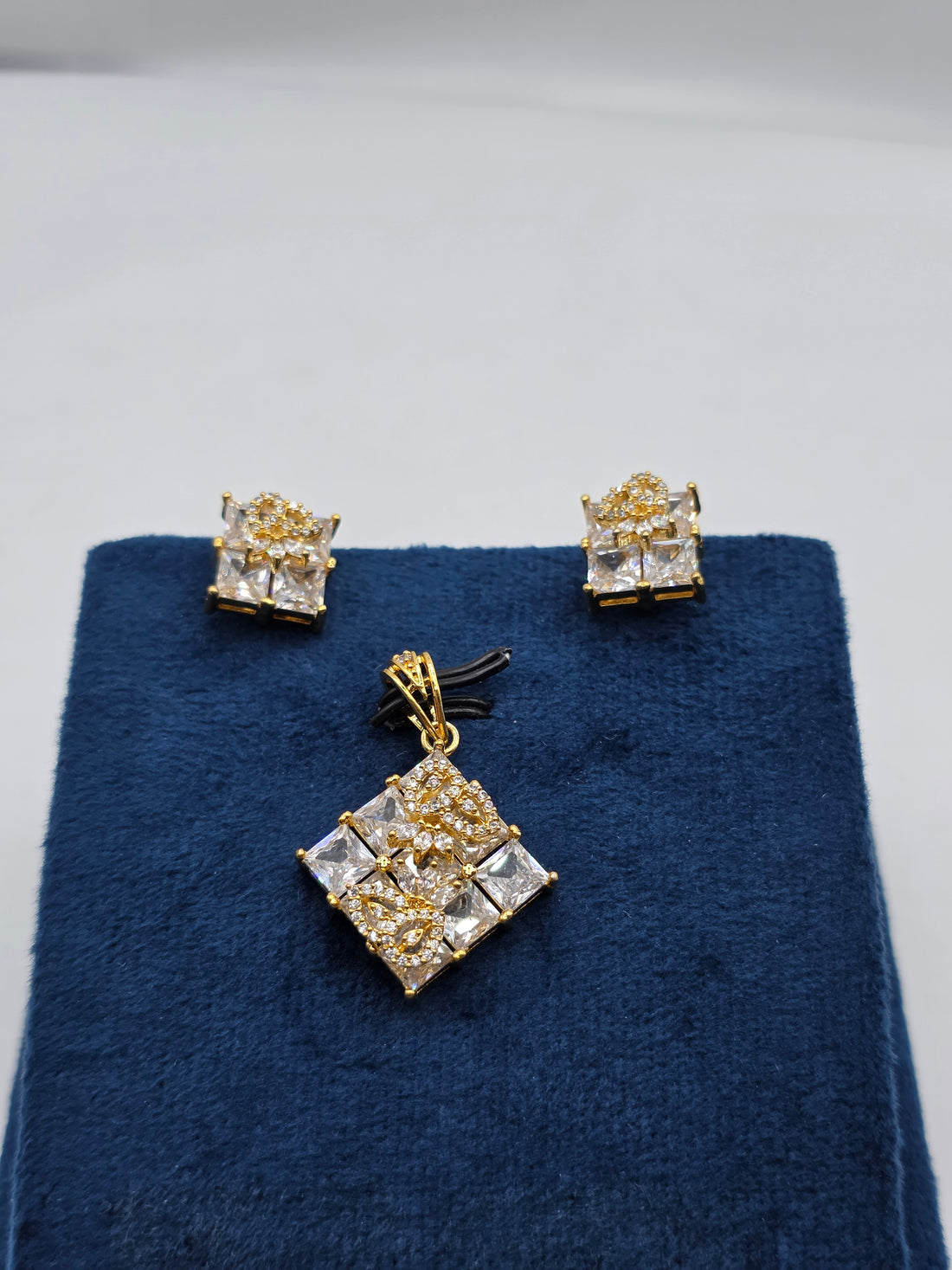 SILVER GOLD PLATED PENDANT SET GP038